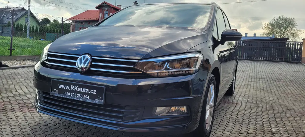 VW Touran 1,4TSi 110kW benzín DSG FuLLeD Allstar